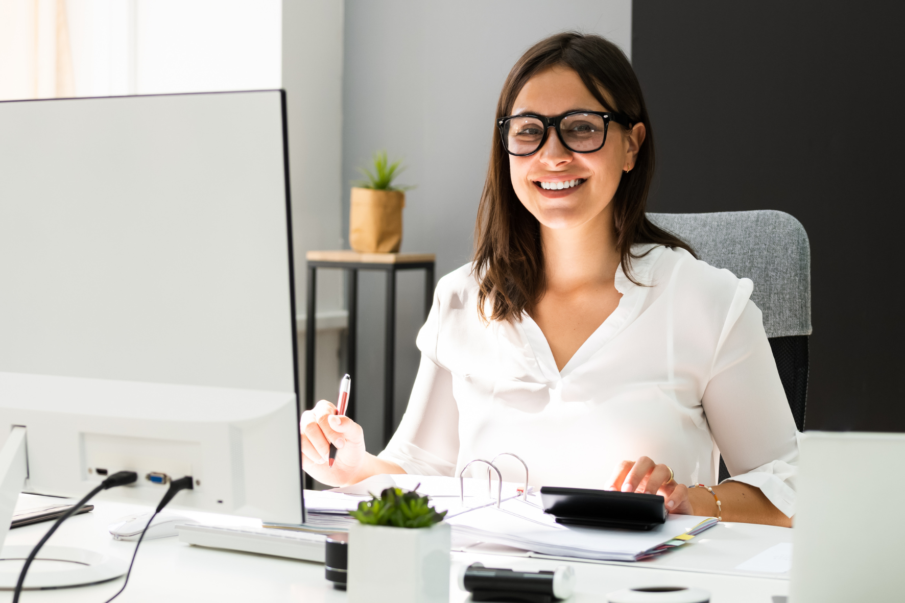 ASISTENTE ADMINISTRATIVO EN RRHH + CONTABILIDAD BÁSICA